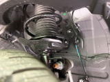 お車を安心してお乗りいただく為には、足回りの定期点検が欠かせません。サービスサポート(有償保証)では無料点検もご提供しており、安心のカーライフをお過ごしいただけるサポート体制が整っています。