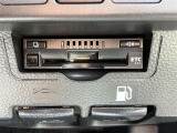 ETC搭載車しか通過できないスマートICが利用できるようになります。現在、スマートICの設置箇所も増えてきてます。また、料金所での小銭の出し入れや雨天時における窓の開閉などの紛らわしさも解消されます。