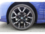 お車の詳細等はお気軽にBMW正規ディーラー Osaka BMW BPS姫里までお問い合わせくださいませ。スタッフ一同、お待ちしております。0078-6002-582225