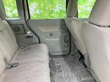 運転席側後部座席