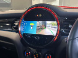 バックカメラ搭載!駐車時も安心ですね!