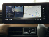 12.3インチの日産コネクトナビは視認性が良いですね!音声案内やリアルタイム交通情報など、運転を助ける多彩な機能を備え、安全・快適なドライブをサポートします。
