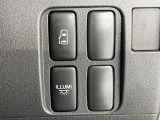 【パワースライドドア】スマートキーや運転席のスイッチでスライドドアの開閉が可能♪電動だから力を入れてドアを開ける必要が無く、小さいお子様でも、重い荷物を持っている時もラクに開け閉めできます♪