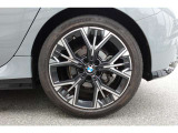 【BMWアロイホイル】軽量かつ強度に拘ったアロイホイル。走行性能ポテンシャルを引き出す設計。