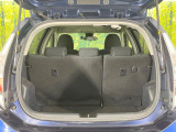 普段のお買い物や通勤、送迎等に十分な荷室スペースを確保しております。セカンドシートを倒すと、大きな荷物の積載も可能です♪