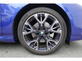 【BMWアロイホイル】軽量かつ強度に拘ったアロイホイル。走行性能ポテンシャルを引き出す設計。
