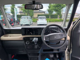 ご覧くださいこの広い室内空間!ゆとりがあります★