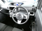 視界も広々で見晴らしの良い運転しやすいコックピットです。