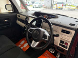 軽自動車は何よりその手軽さが魅力ですね。狭い道でもラクラクです。税金など維持費も抑えられるし、セカンドカーとしてもオススメのくるまです。