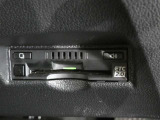 高速道路を賢く使うETC2.0装備です。高速道路とクルマが情報を連携して渋滞の迂回ルートや災害時の適切な誘導をしてくれたりします。