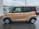 高透明度のガラス皮膜で撥水はもちろん、上質なツヤ・光沢を実現。紫外線や酸性雨から大切な愛車を保護し、色あせ・劣化を防止。「弾スプラッシュコート」、「弾プリミッサコート」からお選びいただけます。