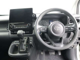 見通しのよいすっきりとした視界で、誰でも運転しやすいです。運転のしやすさは疲れにくさにも繋がりますよ♪