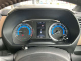 視認性の良いメーターパネル☆カラーディスプレイには運転をサポートするさまざまな情報を表示します☆