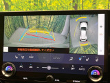 【パノラミックビューモニター】専用のカメラにより、上から見下ろしたような視点で360度クルマの周囲を確認することができます☆死角部分も確認しやすく、狭い場所での切り返しや駐車もスムーズに行えます。