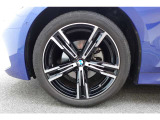 お車の詳細等はお気軽にBMW正規ディーラー Osaka BMW BPS姫里までお問い合わせくださいませ。スタッフ一同、お待ちしております。0078-6002-582225