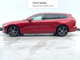 購入後は全国のVOLVO正規ディーラーにてアフターサービスをお受けいただけます。定期点検サービス、延長保証などの有料サービスも手厚くご用意しておりますので、ご不安事はお気軽にご相談下さい。