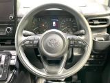 インテリアに合わせたデザインのステアリングは、運転される方のことも考え、運転しやすい形状、大きさです。是非一度、実際に触ってお確かめください。