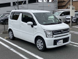 おひとり、恋人、ご友人、ご家族など、少人数でも大人数でもお出かけが楽しめます。この車で楽しいドライビングライフを送りましょう♪