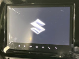 【メーカー純正9型ナビ】インテリアに溶け込むスタイリッシュな「専用設計」メーカーナビを装備♪視認性や操作性など基本性能にも優れ、より上質なカーライフをお楽しみいただけます。