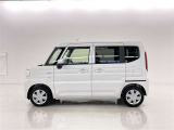 両側パワースライドドア付きだから、狭い駐車スペースなどでの 乗り降りラクラク!小さなお子さまのいるご家庭には嬉しい装備。