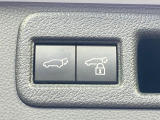 【パワーバックドア】スマートキーや運転席のボタンを押すだけでリアゲートが自動で開閉します!荷物を持っている時や、高い位置にあるバックドアを閉める際に便利な機能です♪