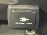 【100Wアクセサリーコンセント】消費電力100Wまでの家電が使えます。キャンプやスポーツ・アウトドアでのアクティビティはもちろん、災害・停電の際に大活躍♪
