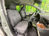 運転席シート廻りは使用感も少なく、良好な状態となっています。丁寧に使われていたことがよくわかりますね。