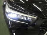 ハロゲンランプより2倍以上明るくロングライフのLEDランプ装備で、ナイトドライブも安心です。