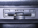 ナビ連動のETCを装備しております。