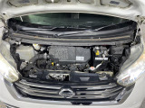 【エンジンルーム】エンジンの調子は良好です!ご納車前にはしっかりとオイル交換・その他油種類の点検補充をさせて頂きます。また、ガリバーでは修復歴のある車は販売いたしません。