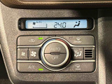 温度設定さえしておけば車内空調は&rdquo;AUTOエアコン&rdquo;にお任せ。運転に集中出来ますよ!