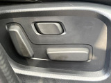 【パワーシート】スイッチ一つで簡単にシートの微調整が可能!電動だから力もいりません!快適なシートポジションにセットして、快適なドライブをお楽しみください。