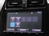 CD・DVD(再生機能)・ブルートゥース等を使用することができます。