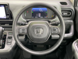【純正革巻きステアリング】上質な革を使用することで、手にしっかり馴染みとても運転しやすいハンドルです♪