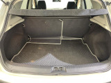 【トランク】積み込みやすくて、たっぷり積める荷室です。シートアレンジできるものは、乗車人数と荷物の量や大きさによってシートを動かすことができるので、より快適なドライブが可能です!