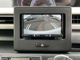 バックガイドモニターで、後方を確認しながら安心して駐車することができます。運転初心者も熟練者も必須の機能ですよ!