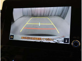 バックガイドモニターで、後方を確認しながら安心して駐車することができます。運転初心者も熟練者も必須の機能ですよ!