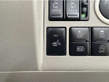 シートヒーター装備!エアコンに比べて暖まるスピードが速いので冬でも快適に過ごせます