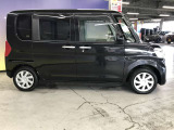 エンジンルーム、室内、クリーニング済みです。厳選したお車を屋内展示場にて展示中☆車両品質には自信がございます!ぜひ一度ご来店ください!!