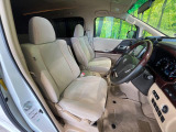 運転席シート廻りは使用感も少なく、良好な状態となっています。丁寧に使われていたことがよくわかりますね。