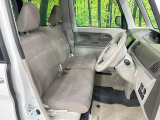 ドライバーによって運転しやすいポジションは異なり、あの車はどうなのか不安なこともありますよね。気になるお車は店頭で乗り込んでご確認いただけます♪