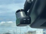 【ドライブレコーダー】映像・音声などの運転中の記録を残します。事故などを起こした起こされた時の証拠になりえますので、もしも時でも安心ですね。