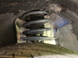 お車を安心してお乗りいただく為には、足回りの定期点検が欠かせません。サービスサポート(有償保証)では無料点検もご提供しており、安心のカーライフをお過ごしいただけるサポート体制が整っています。
