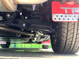 お車を安心してお乗りいただく為には、足回りの定期点検が欠かせません。サービスサポート(有償保証)では無料点検もご提供しており、安心のカーライフをお過ごしいただけるサポート体制が整っています。