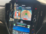 【マルチテレインモニター】車のフロントやサイドのカメラ画像を同時にモニター表示することで、悪路や狭い道を走行時でも周囲の状況確認ができ安心!本格SUVにうれしい装備です♪