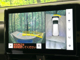 【パノラミックビューモニター】専用のカメラにより、上から見下ろしたような視点で360度クルマの周囲を確認することができます☆死角部分も確認しやすく、狭い場所での切り返しや駐車もスムーズに行えます。