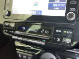 オートエアコンで快適な室内です。