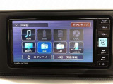 Bluetooth(ブルートゥース)接続機能付き。スマートフォンなどからお気に入りの音楽をワイヤレス再生できます。ドライブがさらに楽しくなりますね。