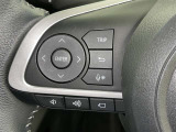 ステアリングスイッチ装備!運転しながら手元でオーディオの操作などができます。