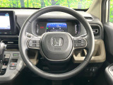 【純正革巻きステアリング】上質な革を使用することで、手にしっかり馴染みとても運転しやすいハンドルです♪